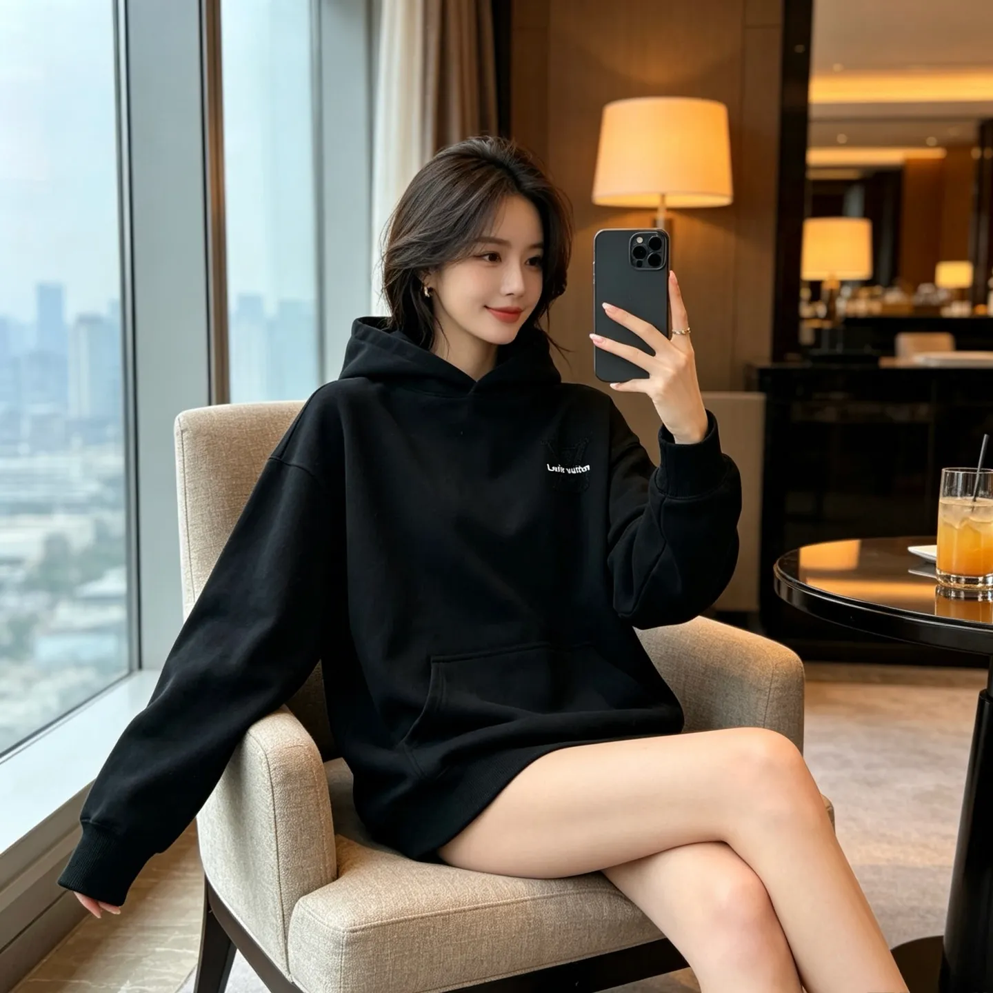 Louis Vuitton/Louis Vuitton tatami embroidered letter logo hole hooded sweatshirt